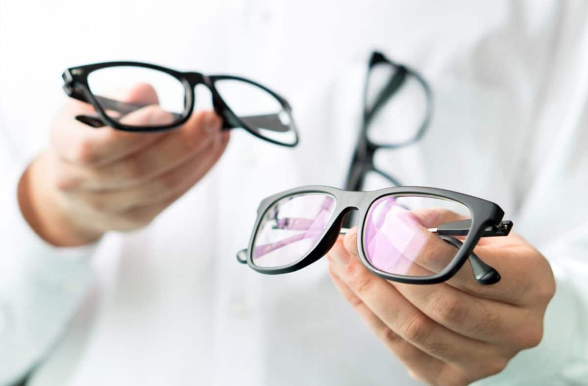 Comment choisir le bon opticien pour vos lunettes à Évry ?