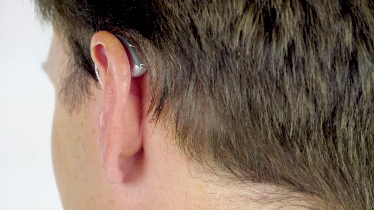 Une prothèse auditive